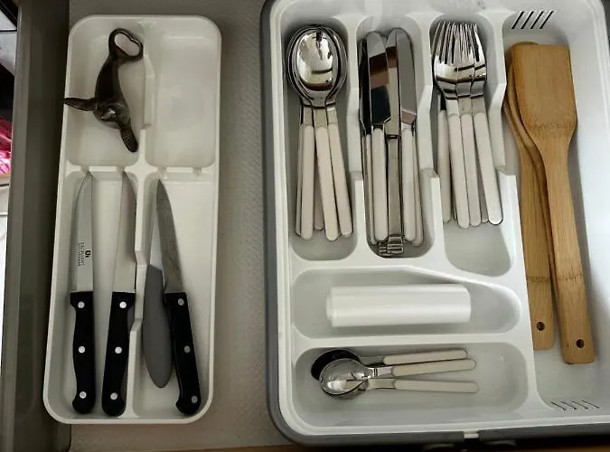 Schoene Ruhige In Anliegerstrasse Daire