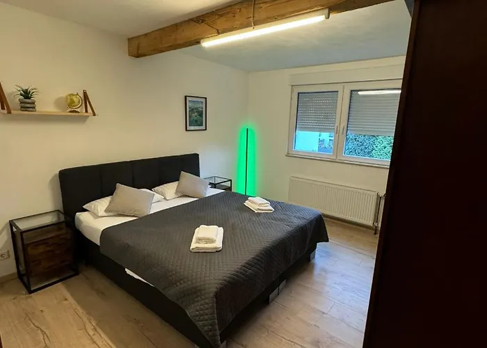 Schoene Ruhige In Anliegerstrasse * Essen